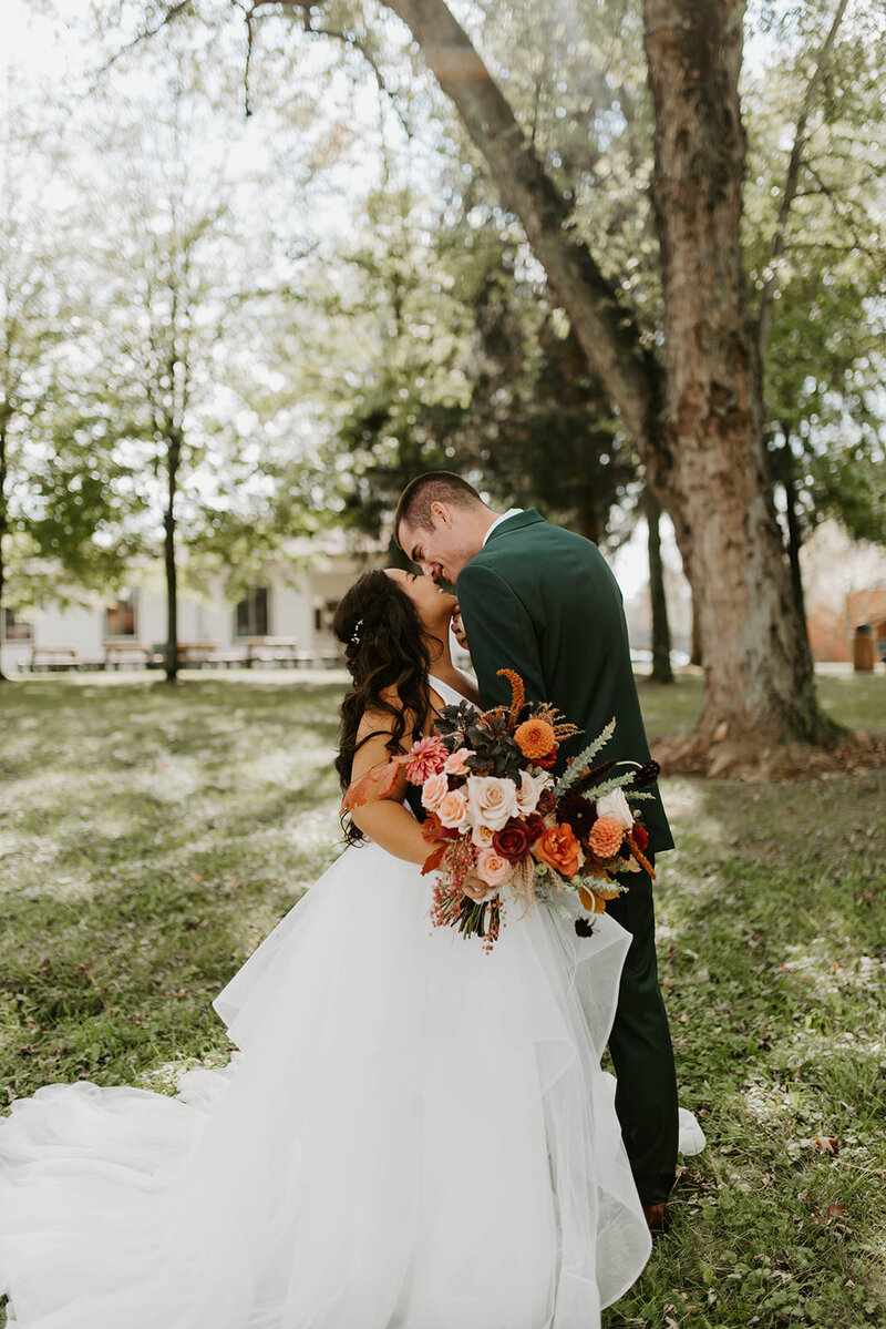 colorful fall wedding photography in canton ohio at pineview acres