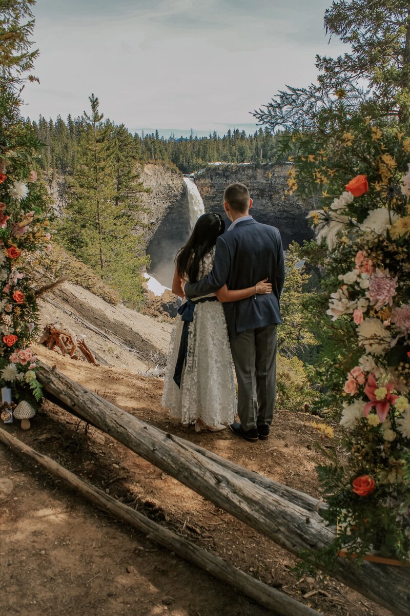 07E271F2-39D4-451E-B322-37058597F179_1_201_a