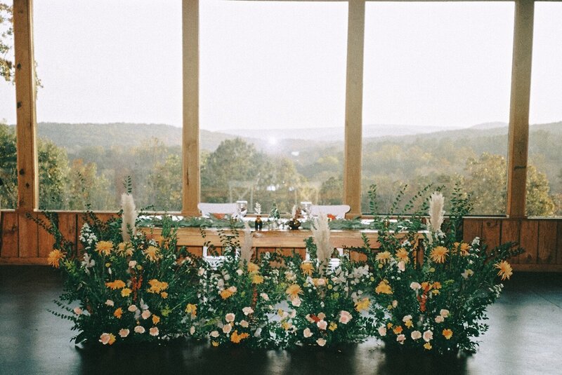 wedding-reception-at-lewallen-farms