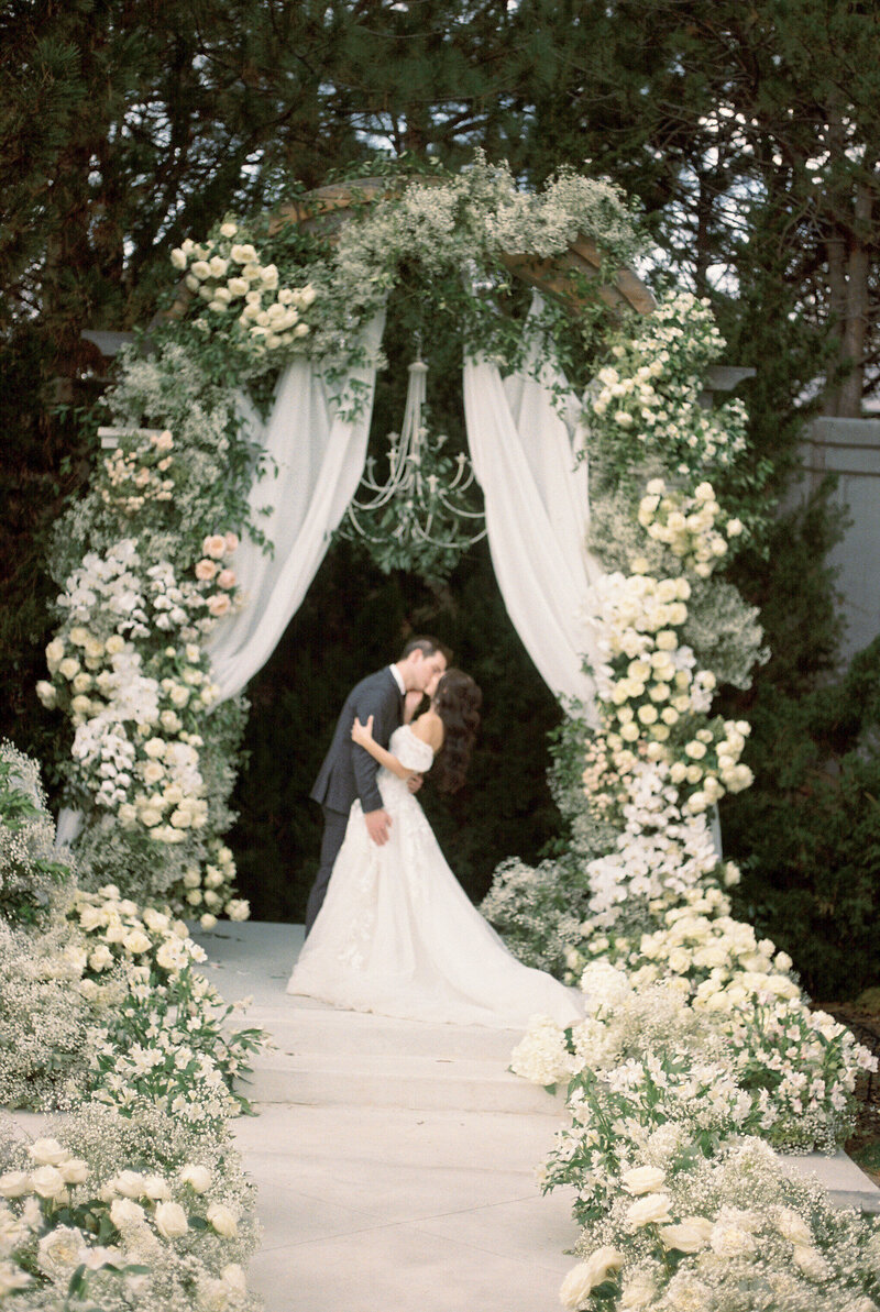 Spring-Intimate-Wedding-Northern-Virginia-on-35mm-Film-23