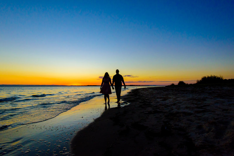 Brisbane Beach Engagement Photographer Anna Osetroff