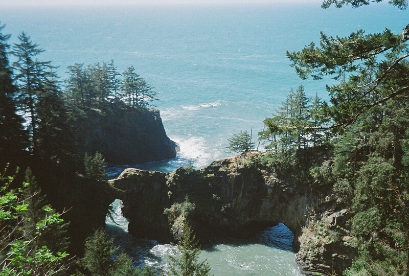 natural bridges scenic outlook, brookings, oregon