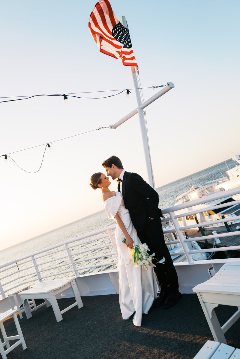Desitnation-Boat-Wedding-Desing