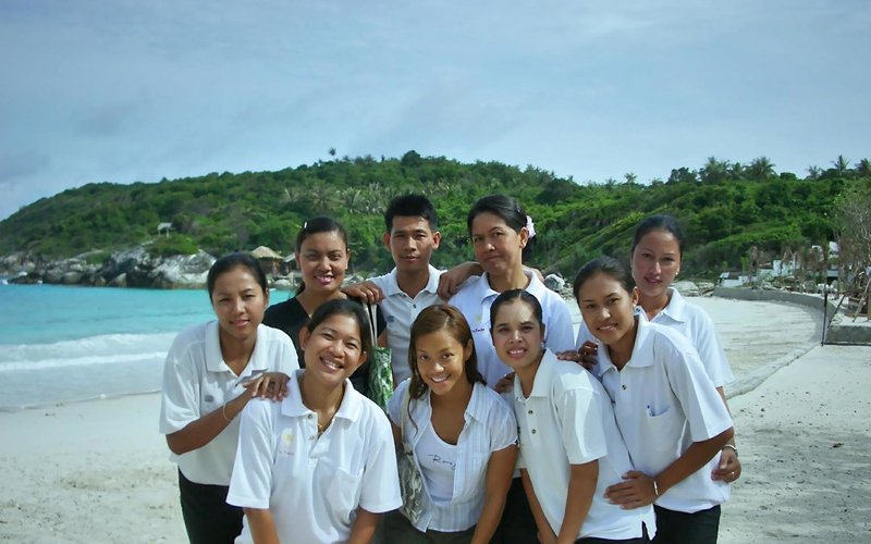 the-racha-spa-team-roxylifestyle