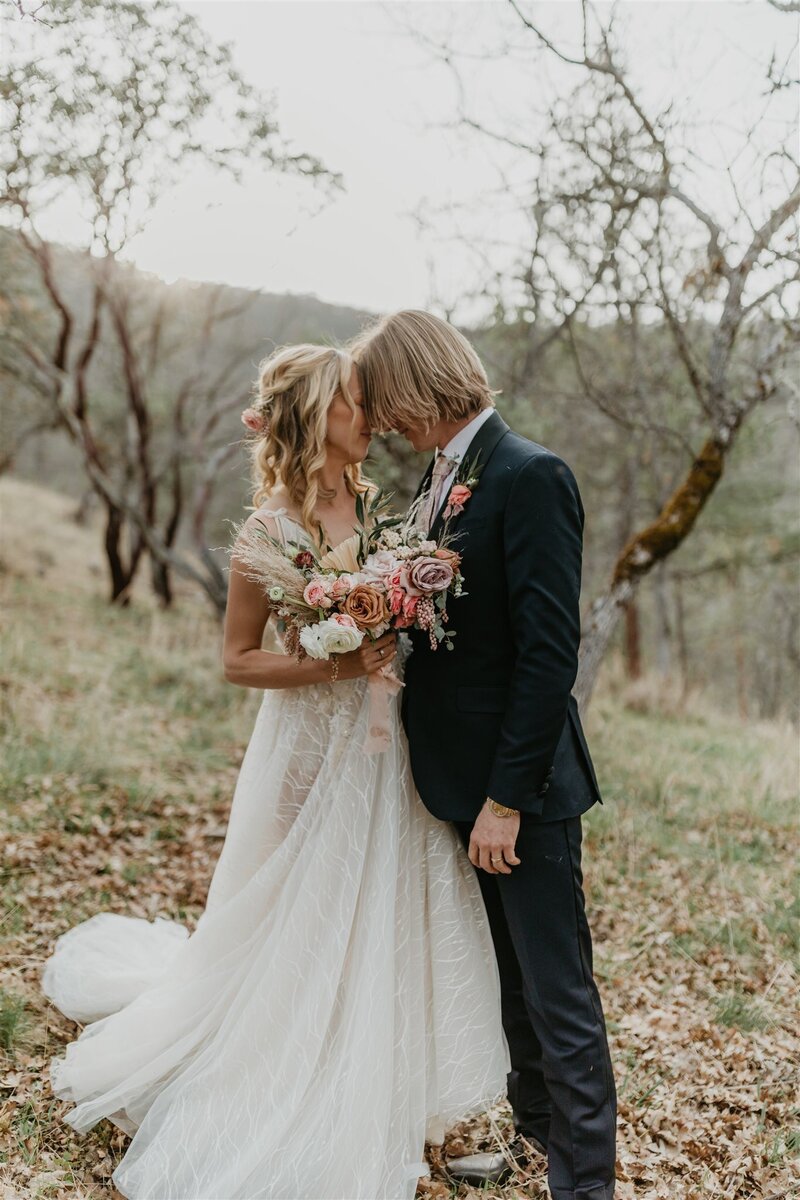 bride and groom in Oregon