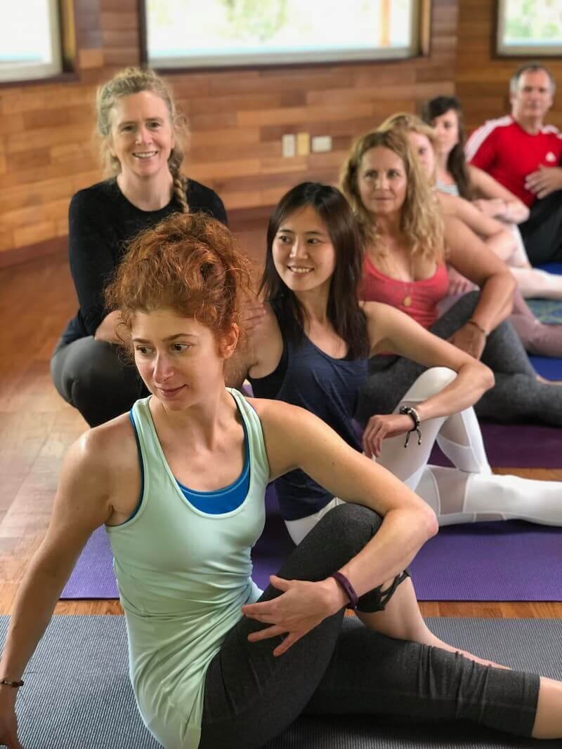 Experienced instructor teaching alignment to future teachers.