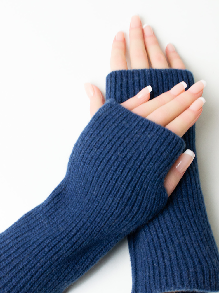 Seattle Mitts Cashmere Navy model