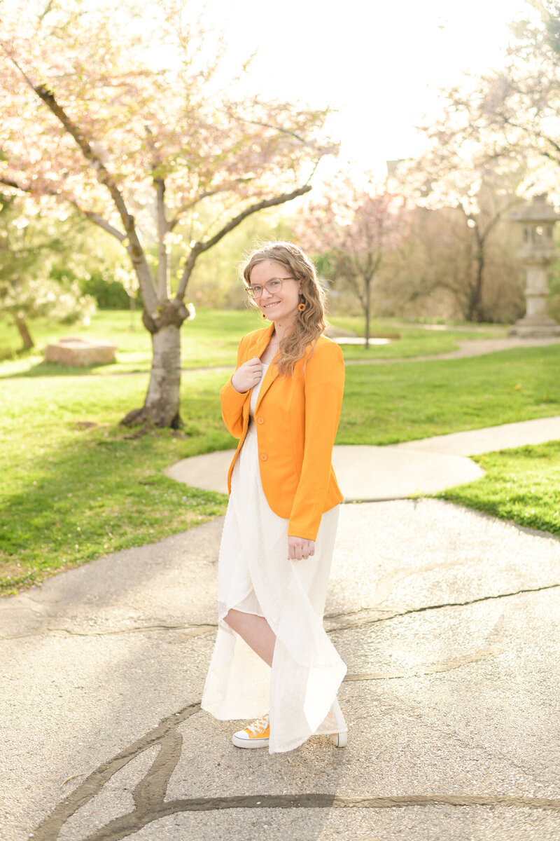 Bright Spring Senior Session 0008