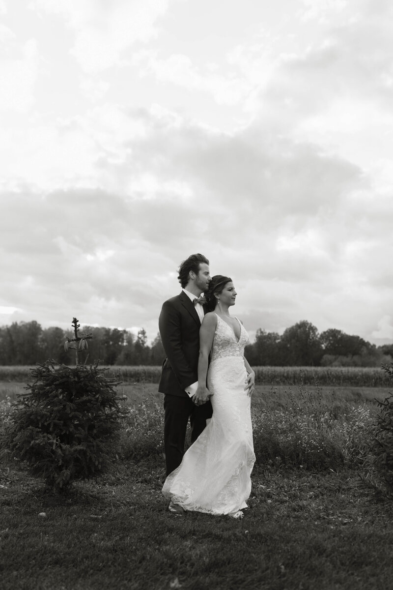 Etre farms Michigan wedding venue saint joseph st luxury barn all inclusive photography photographer -71