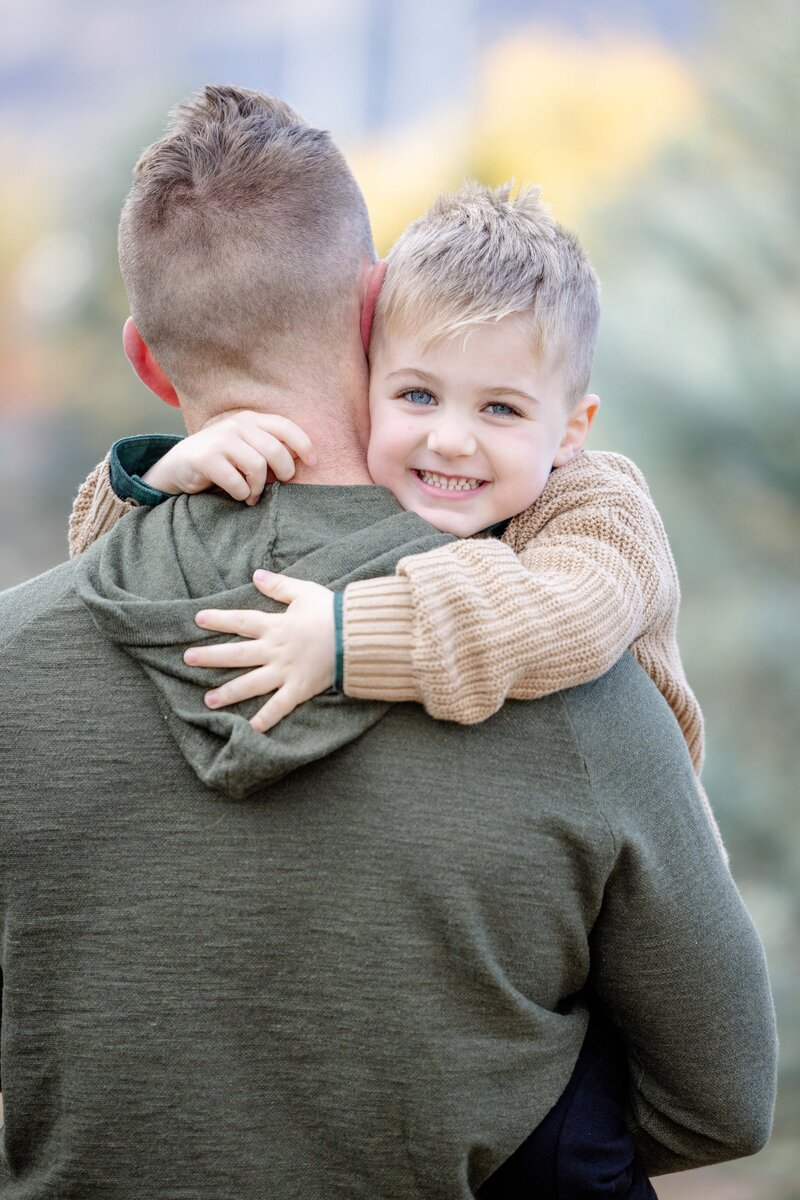 Utah County Christmas Tree Farm Mini Session Magnolia and Grace Photography Co