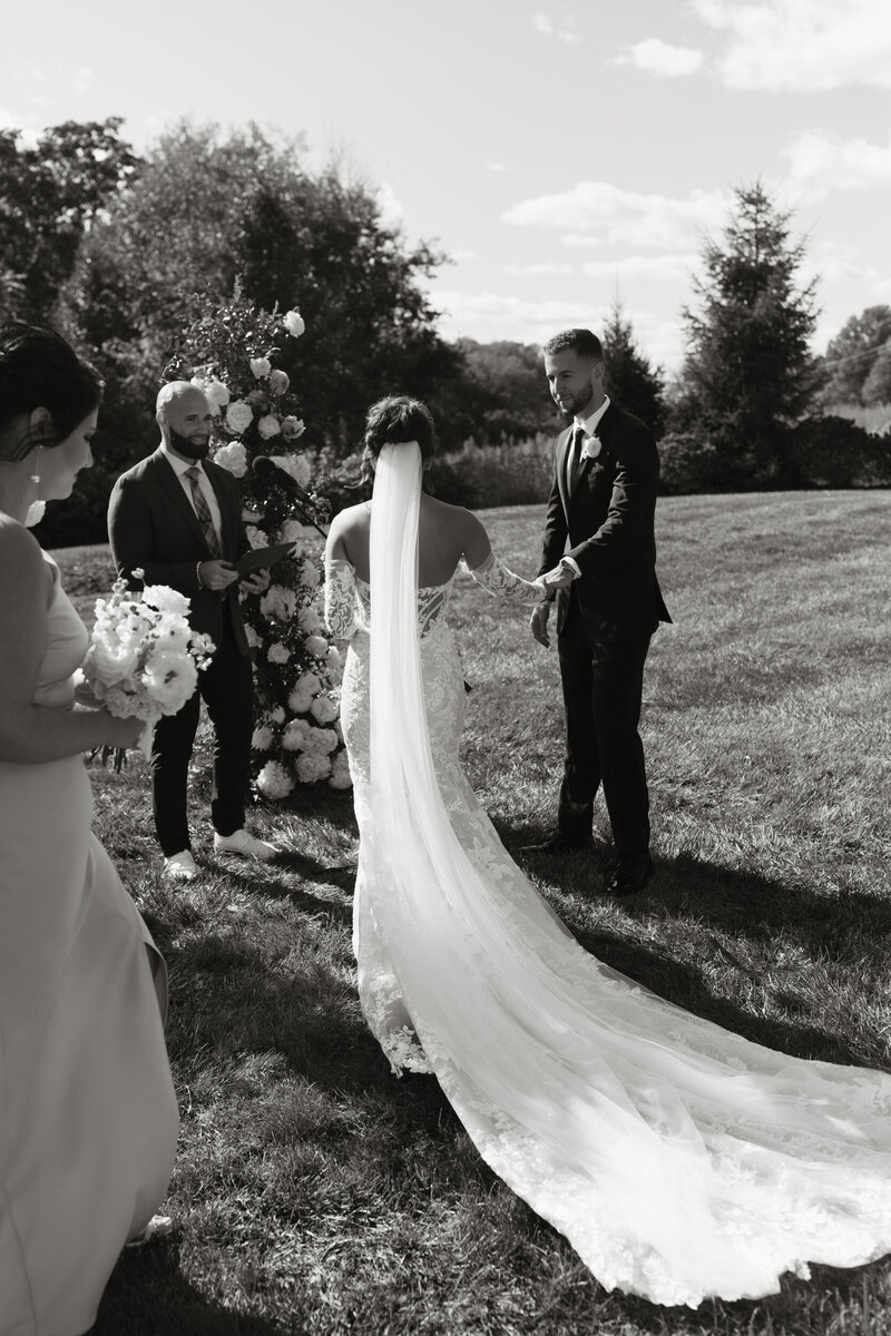 mustard seed gardens indy indianapolis noblesville indiana wedding photographer bellagio florals something blue stylists-38