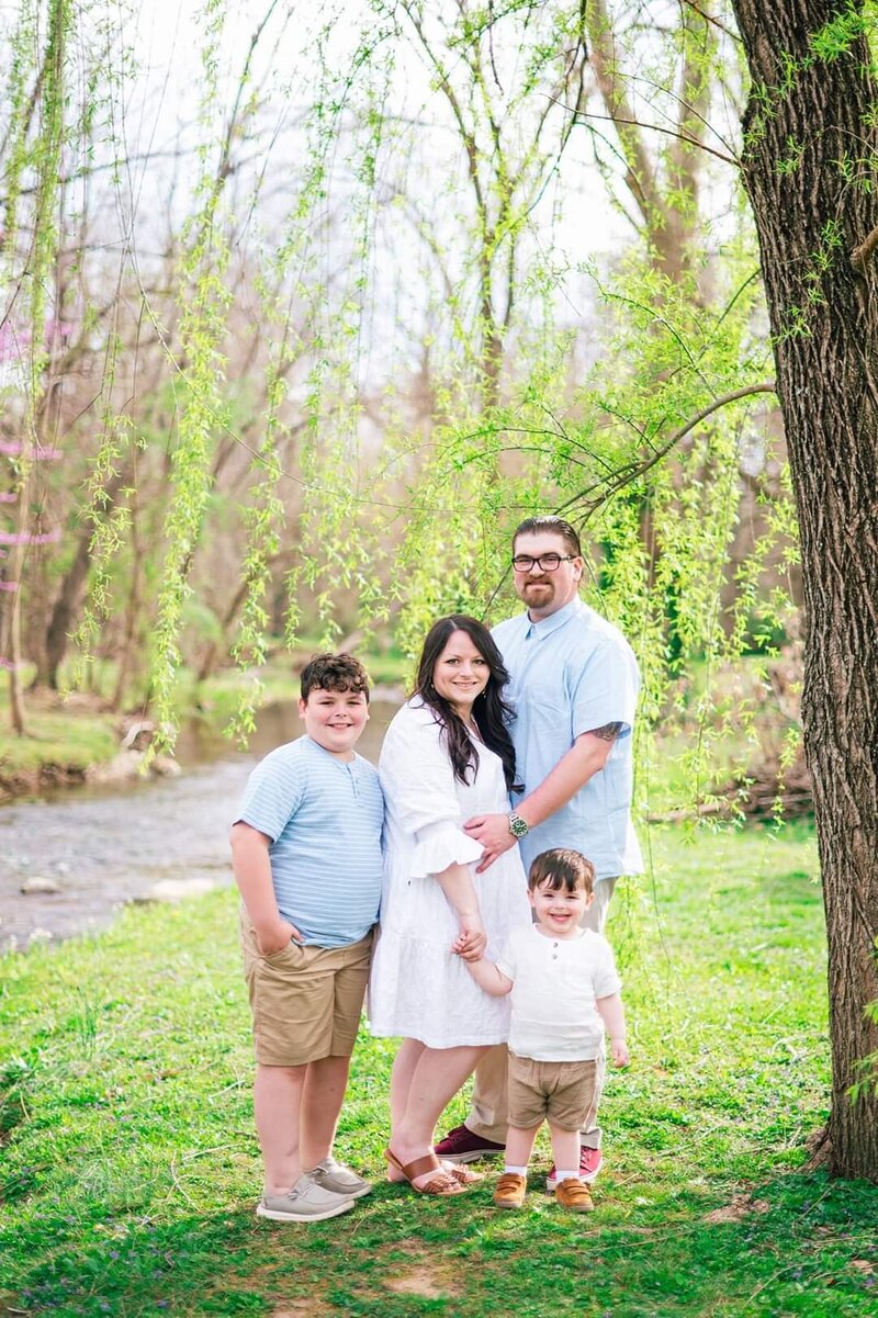 Brooke is a passionate affordable Kentucky wedding photographer.