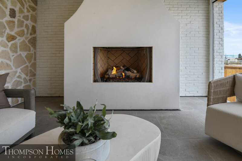 Thompson-Homes-Chateau-Moderne-Meridian-Custom-Home-Builder-24
