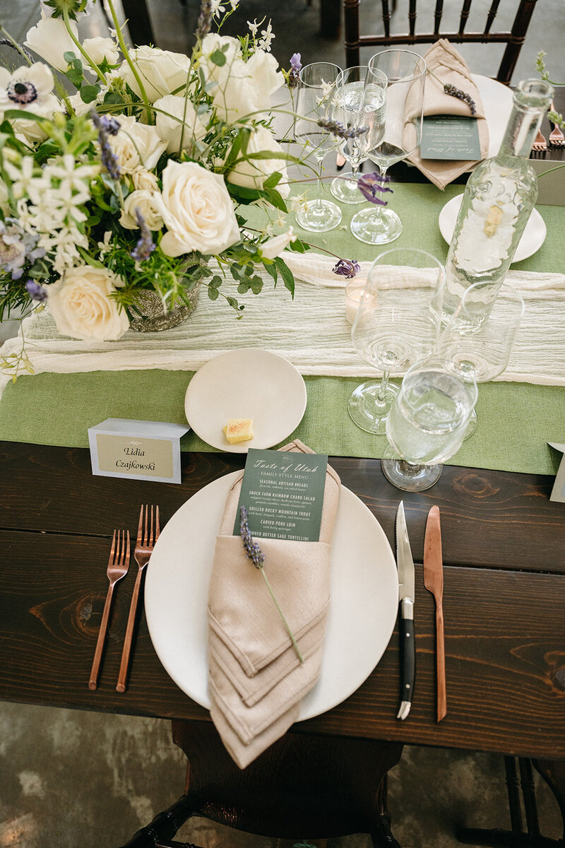 666001C8-5F07-423B-AD02-9C69589AA2EA