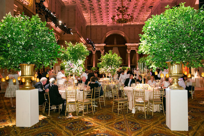 cipriani-wall-st-nyc-luxury-weddings-photography-images-by-berit-2061