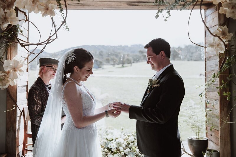Tinkersfield-Lake-Crackenback-snowymountains-wedding.jpg (48)