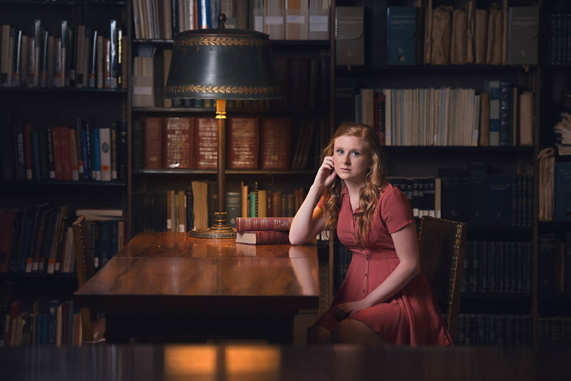 Library senior pictures reader Minnetonka photographer
