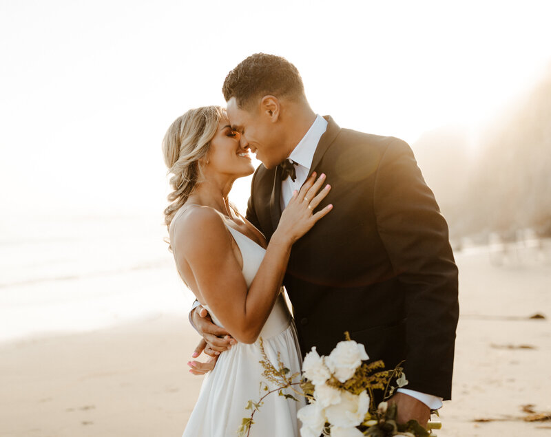 bride and groom at Santa Monica elopement