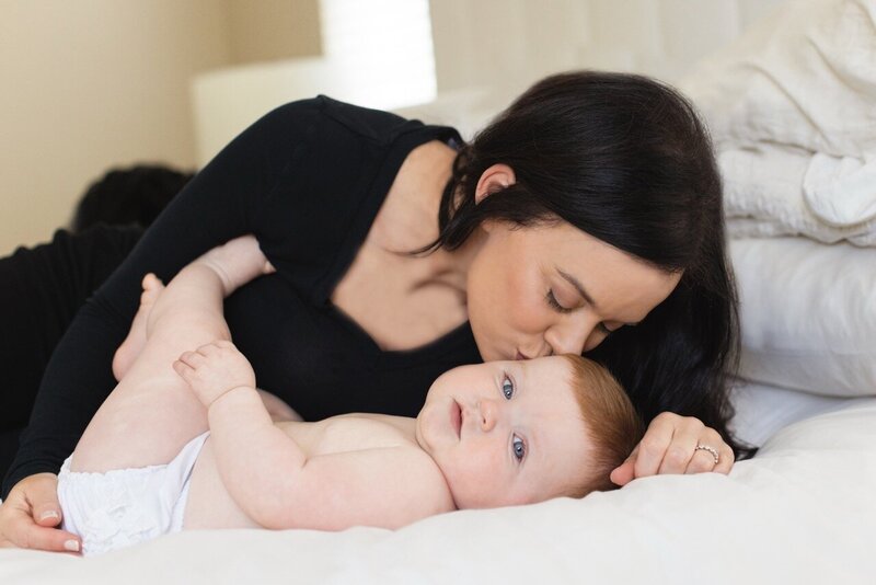 27-neborn-natural-light-orange-county-lauren-ford-photography.