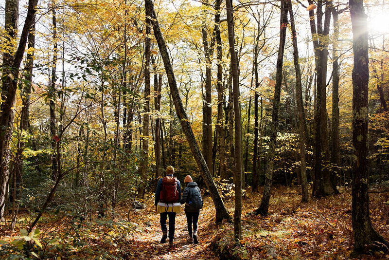 Adventure Elopement Hiking Elopement New England Photography by Melanie Ruth Photography