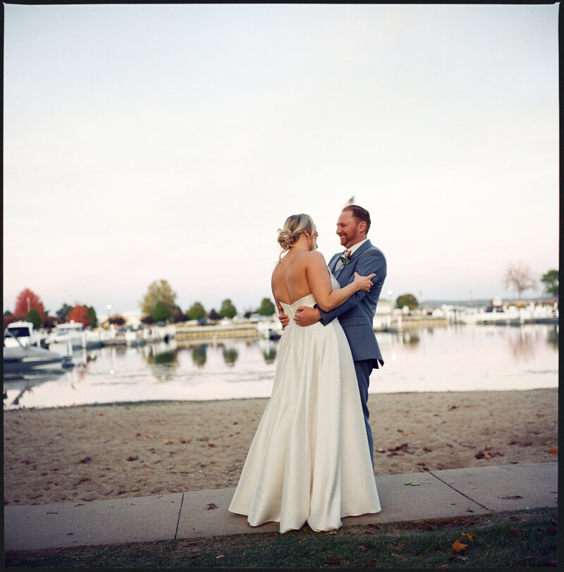 Chicago Wisconsin Documentary Wedding Photography Wedding-746