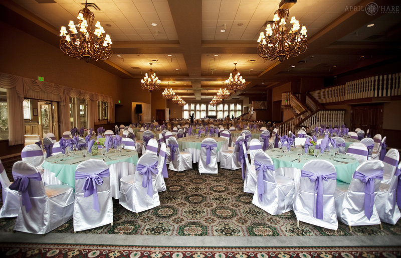 Beautiful-Ballroom-Wedding-Reception-in-North-Denver-CO-Stonebrook-Manor