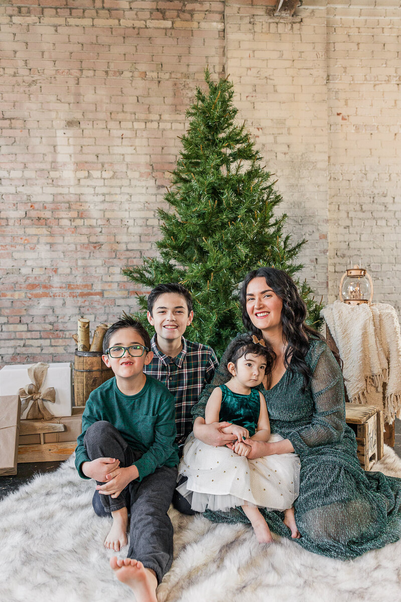 2023 Krystal Moore Photography Christmas minis moose jaw