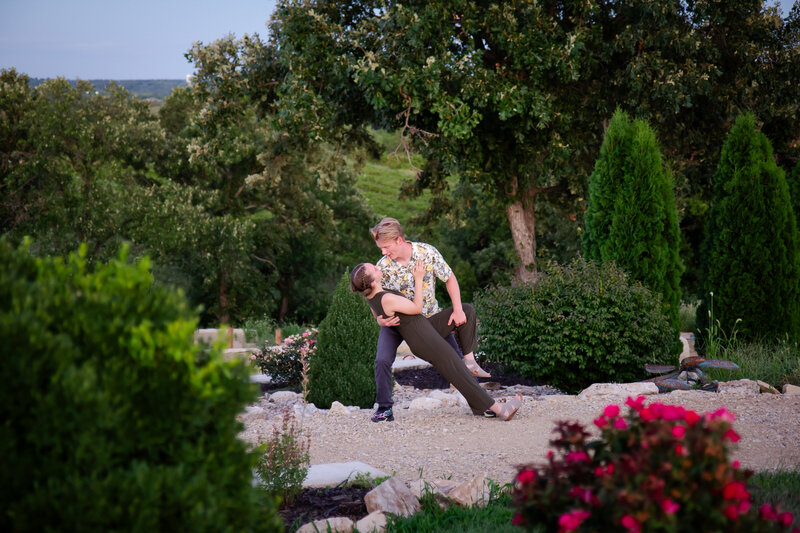 Mindi Jennings Photography Minnesota Photographer Central MN St. Cloud Brainerd Wedding Family Seniors