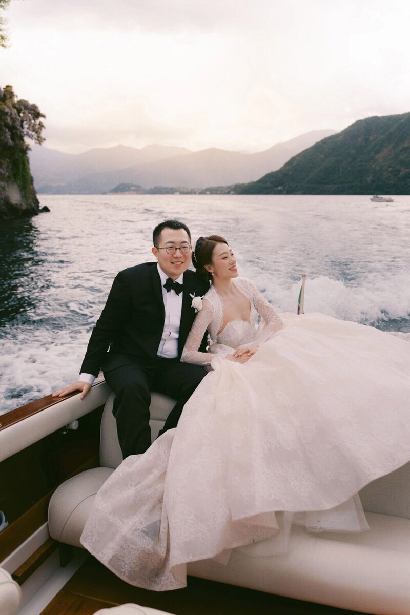 Boat photoshoot during a villa del Balbianello wedding, by Lake Como wedding photographer Andreas K. Georgiou  