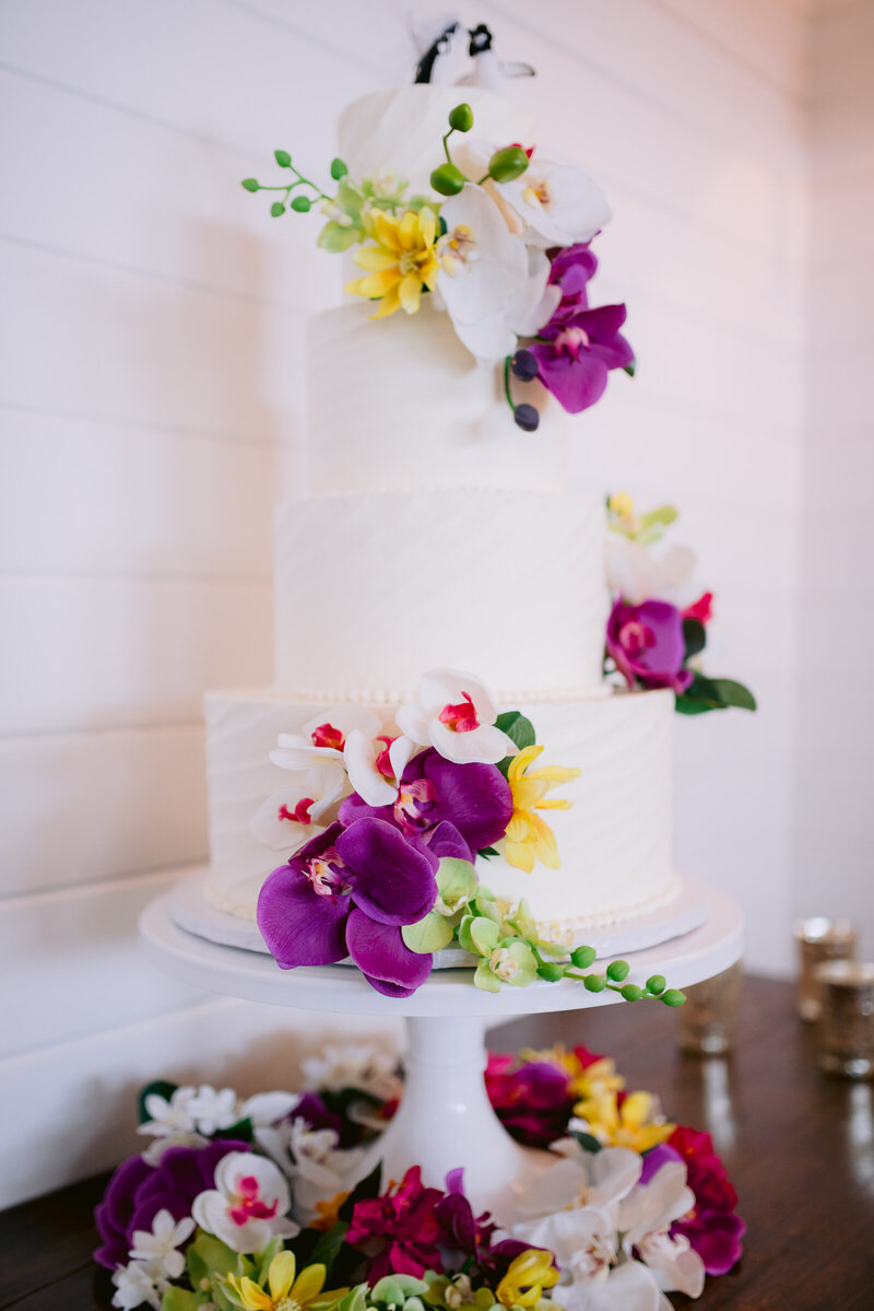 wedding cake with orchids