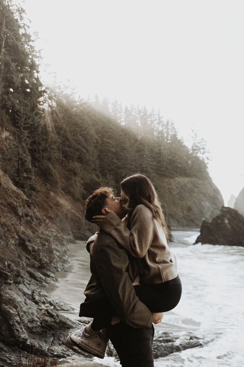 WithLoveFromCass_OregonProposalPhotographer_MadisonChristian_Novemeber2025_SecretBeach-59