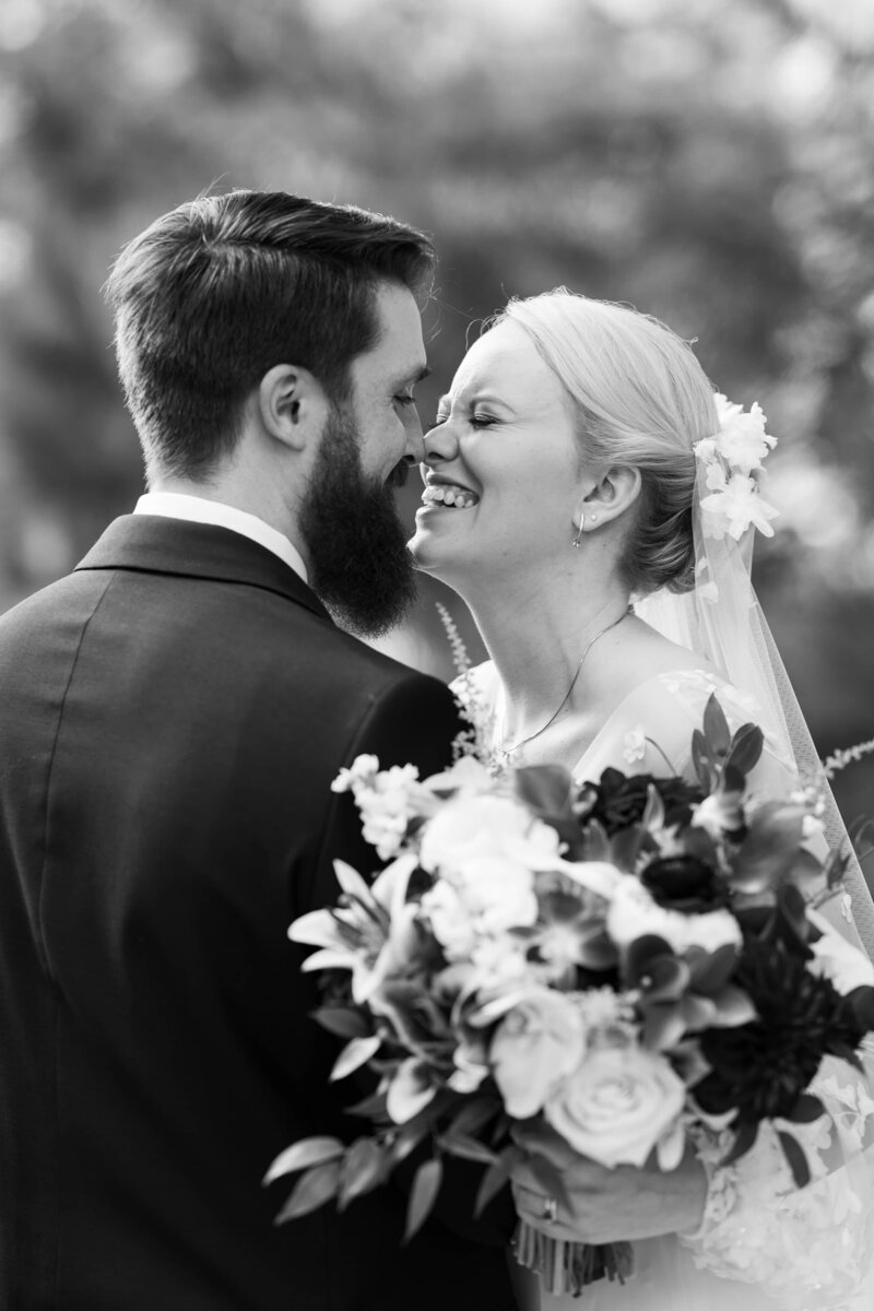 Colorado-Wedding-Photographer-Mountain-Couple-Wildflower-Weddings-28