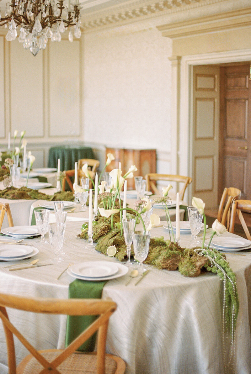 Virginia-Spring-Intimate-Wedding-Estate-at-River-Run-on-35mm-Film-14