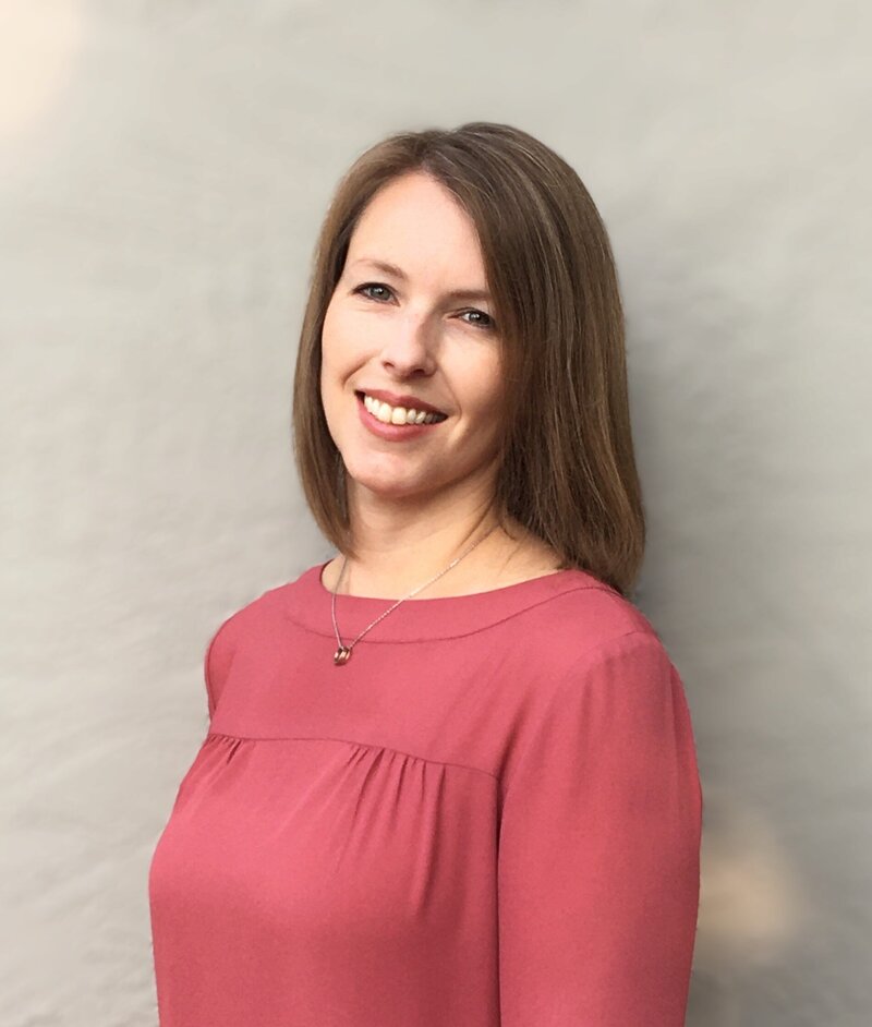 Brooke Calderon Therapy, LMFT practices person-centered therapy for individuals and families in California, using evidence-based practices to manage anxiety, depression, OCD, parenting challenges, life transitions and stressors.