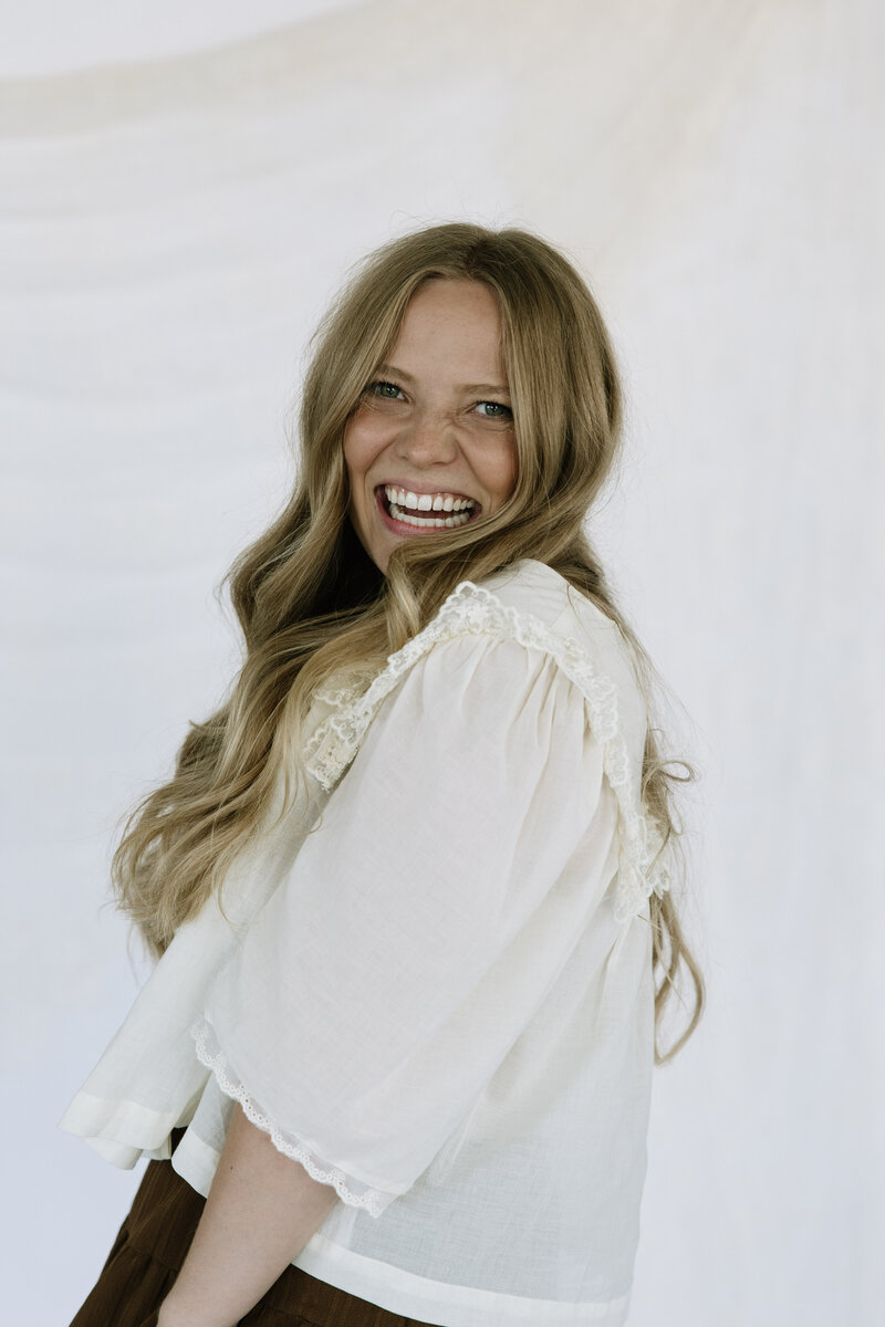 Fargo wedding photographer midwest wedding photographer maternity photographer north dakota wedding photographer 