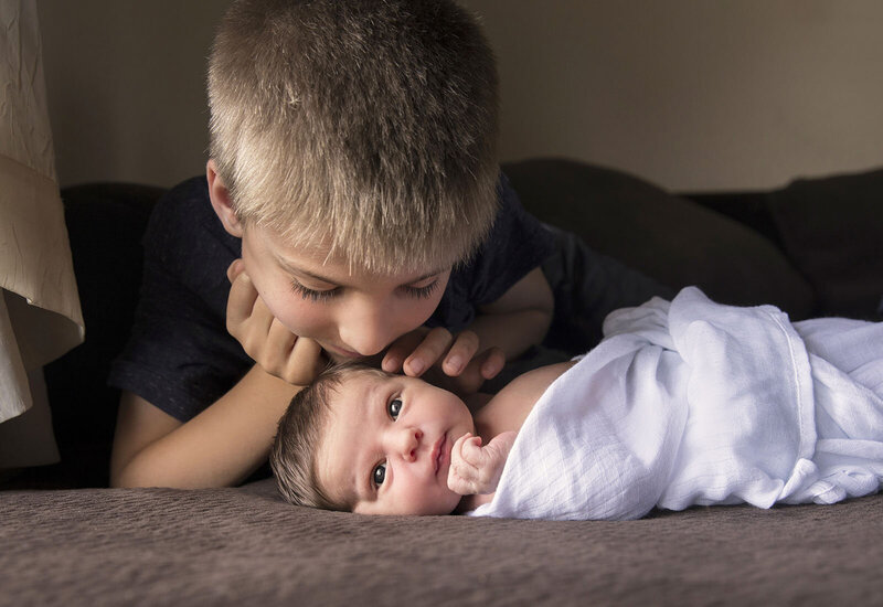 Sweet in home family newborn session.