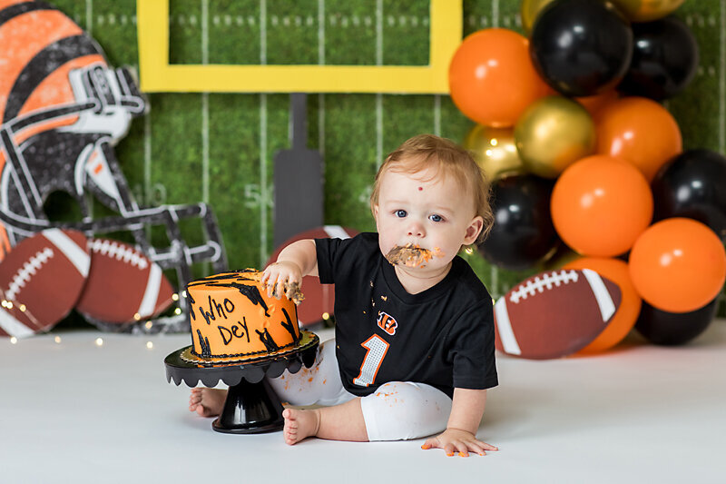 Cincinnati Cake Smash Photographer
