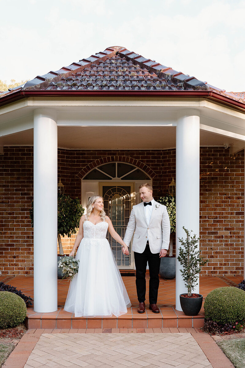 Kelsie and Kannon - Sneak Peek - Sweet Valencia Photography-20