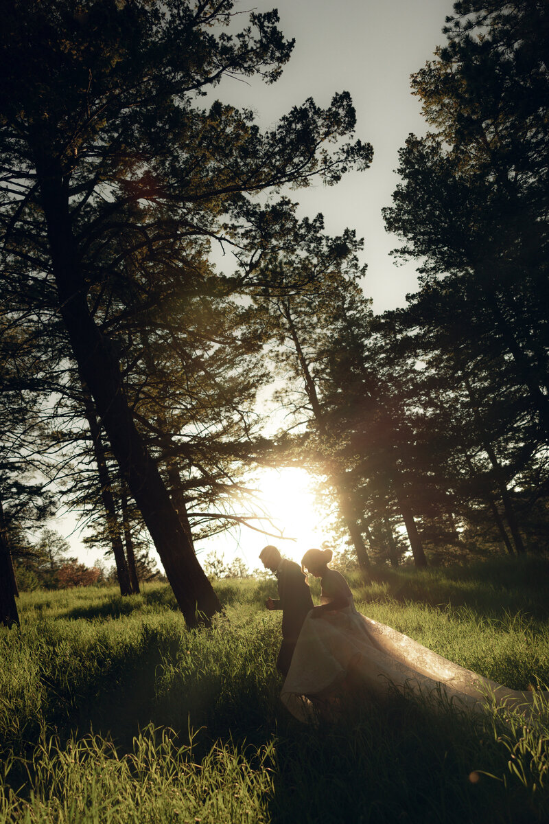 cinematic-wedding-photographer-The-Pines-Colorado-Wedding-emily-snyder-photography