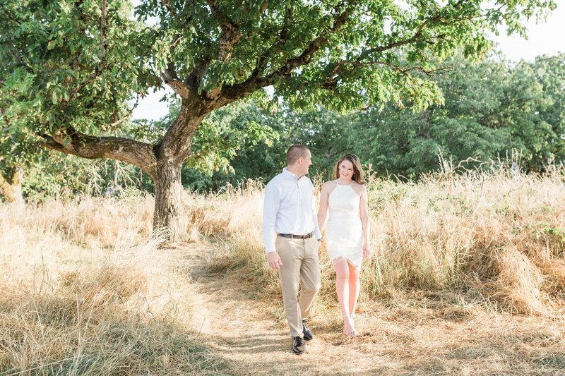 Summer engagement photos at Powell Butte in Portland, OR