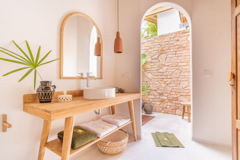 Becomingretreats_yoga_teacher_training_bali_room5