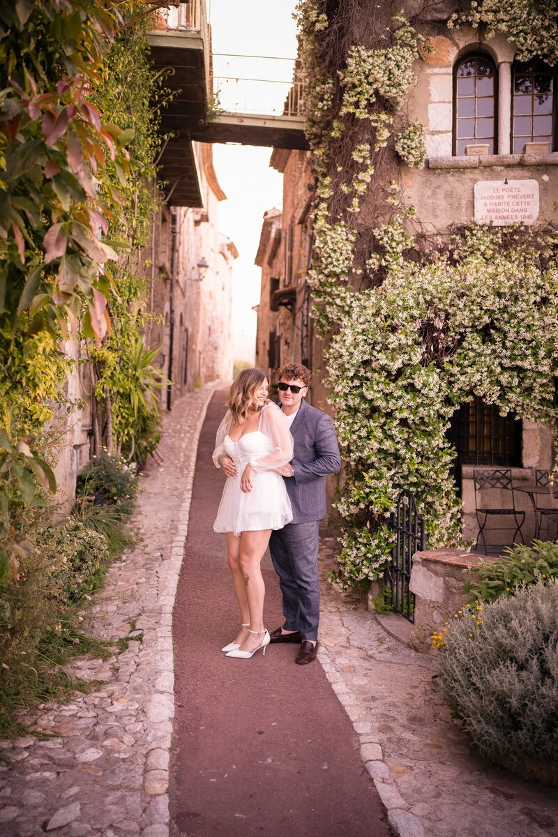 vence_couple_photoshoot_engagement_photographer