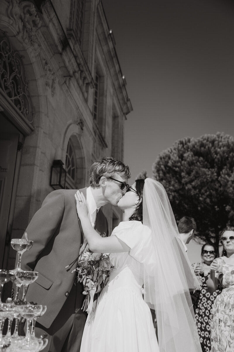 french castle wedding (c) myrtle weddings-21