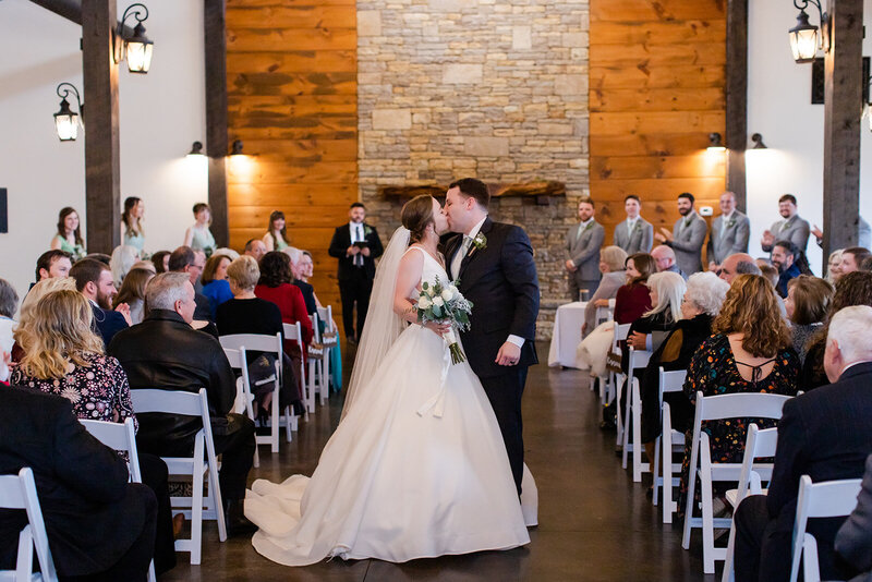 Blue Mountain Vineyards Wedding Dahlonega GA_Katelyn Shelley Photography-1 (106)