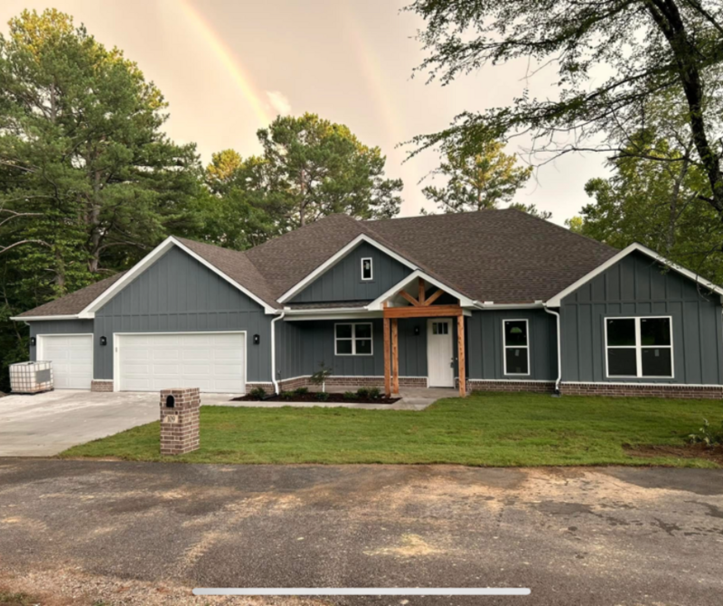 Custom Home Dark Siding (1)