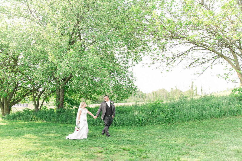 Classic-spring-St- Francis-church-tornto-ohio-wedding-12
