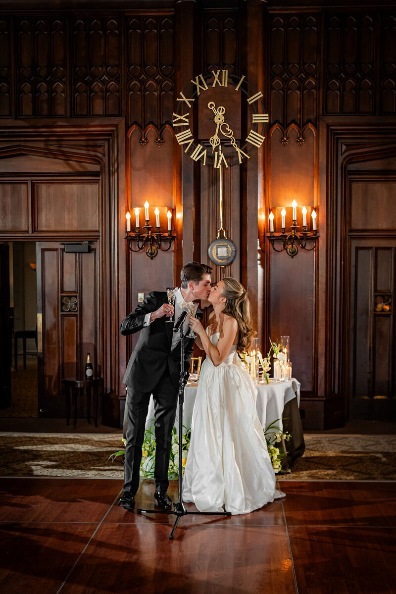 university-club-wedding-chicago (61)