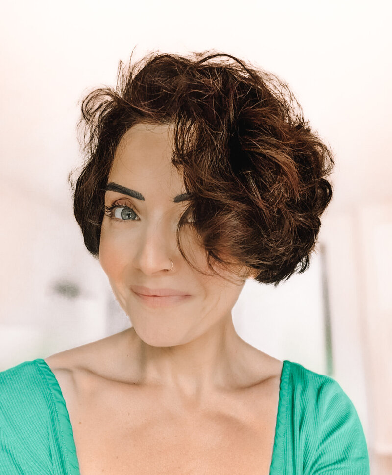 Selfie brown haired woman