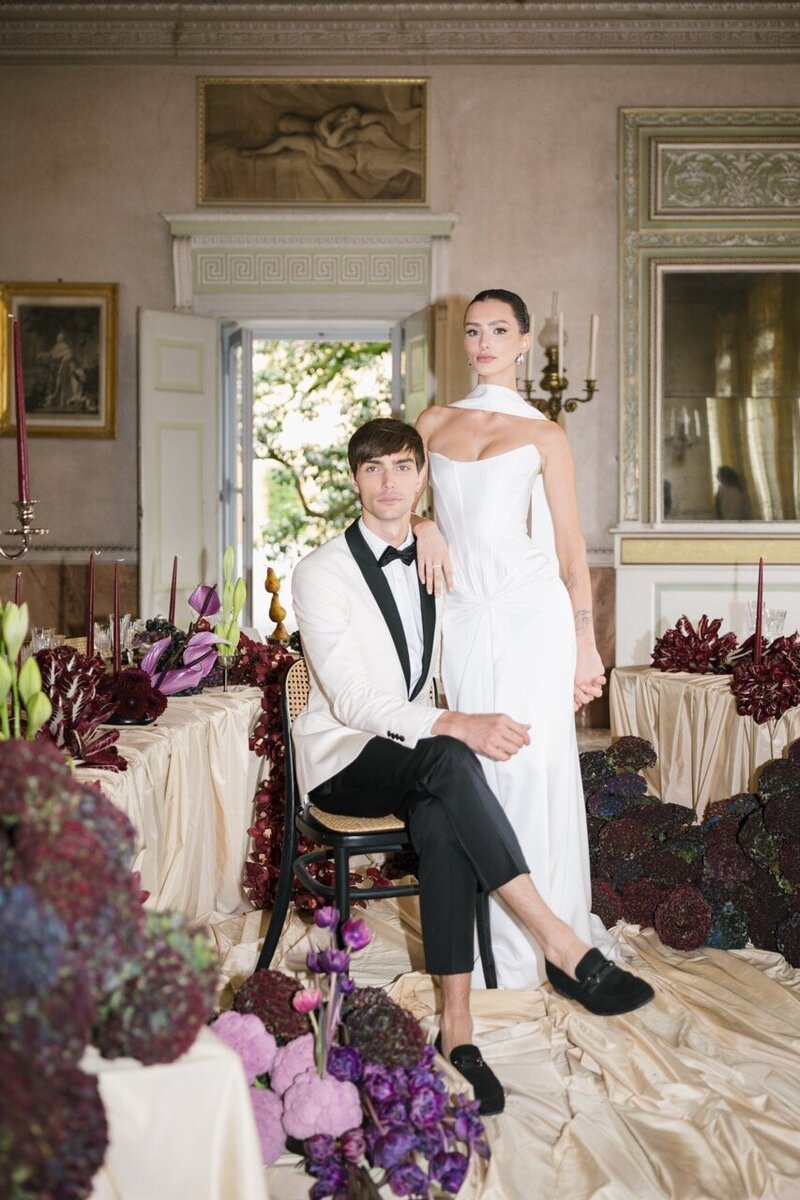 Timeless wedding photography blending artful storytelling and sophistication.