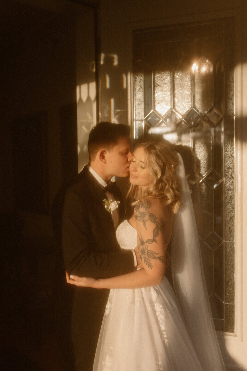 ally-sam-elegant-wedding-taylorraephotofilm-133